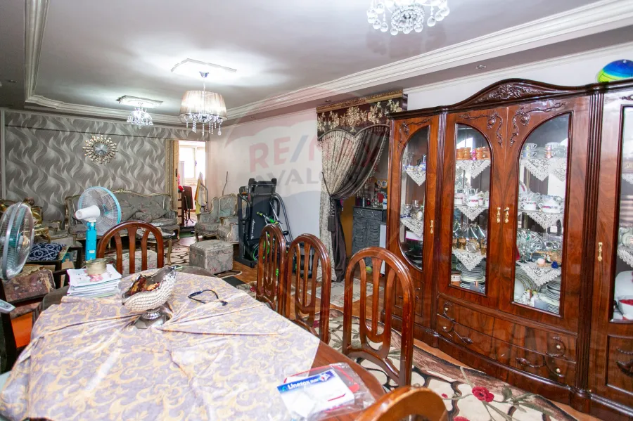 شقة للبيع 130 م ميامي (ش السباعي)