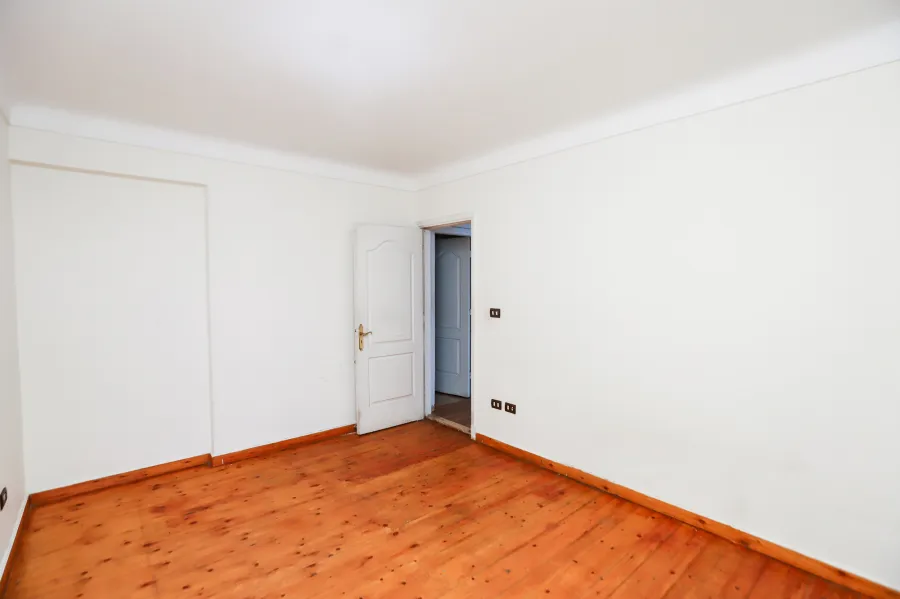 Apartment for rent 130 m Camp Cezar (Directly on Corniche)