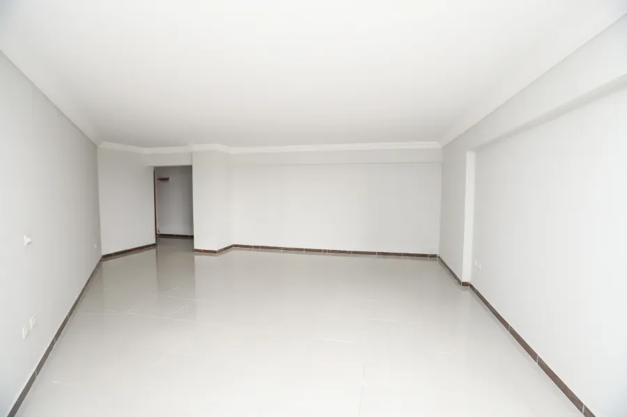 شقة للبيع 178 م المنتزة ( كمباوند مرسيليا فلورانس )