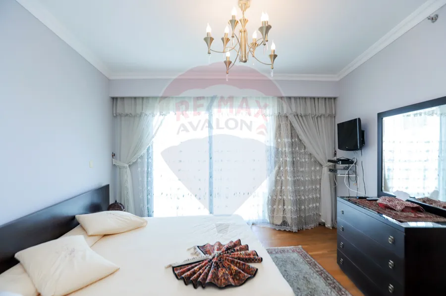 Apartment For Sale 136 m San Stefano (four season)