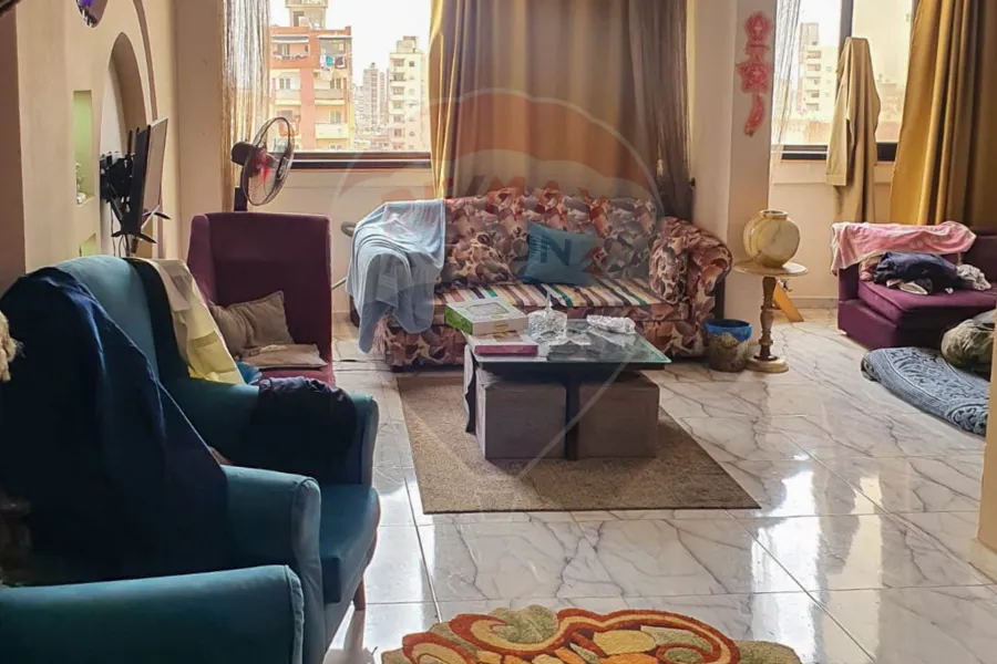 شقة للبيع 130 م الابراهيمية (خطوات من ش ابو قير)