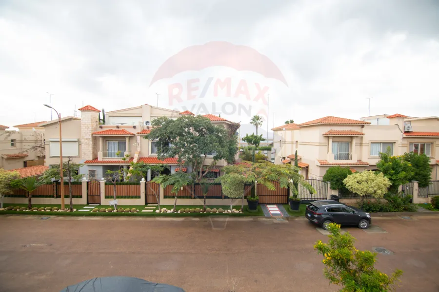 فيلا للبيع 750 م كينج مريوط (كومباوند اليكس ويست)