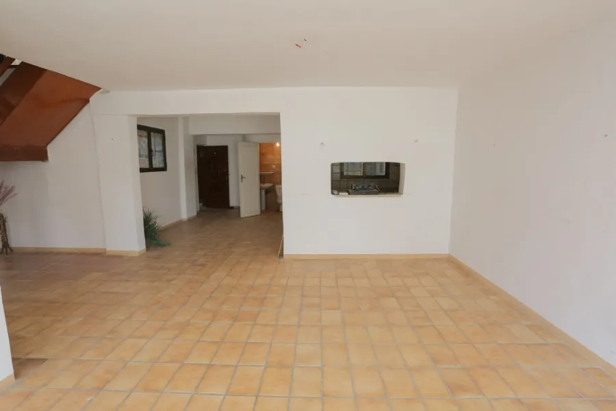 Duplex Apartment For Sale 180m net Lauran (Steps From Serhank St.)