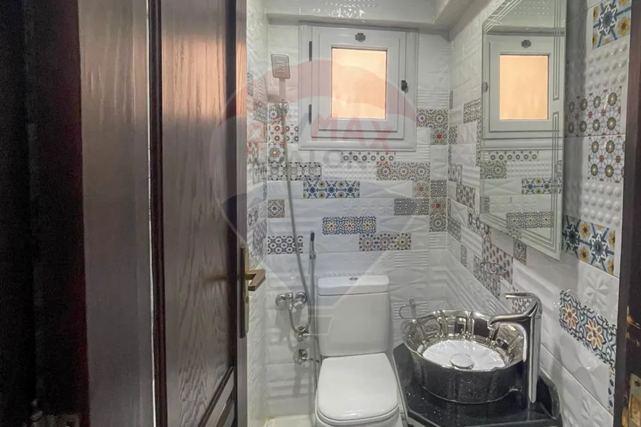 شقة للايجار 110 م سموحة (بجوار مول زهران)