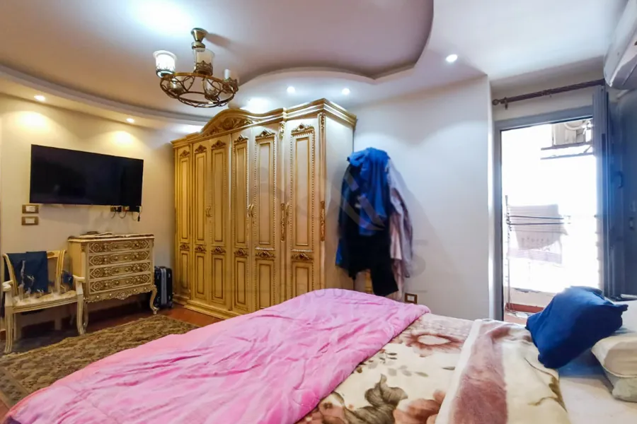 شقة للبيع 160 م رشدي (ش ابراهيم حلمي)