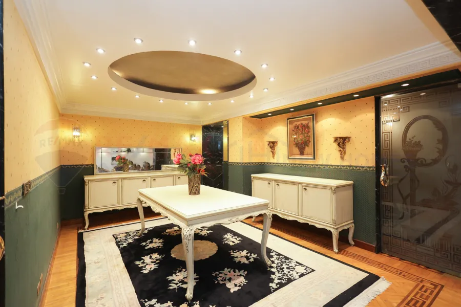 شقة للبيع 291 م  سابا باشا (طريق الحرية مباشرة)