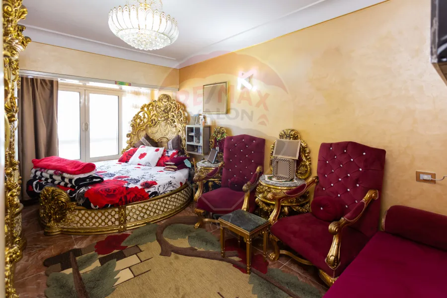 Apartment for sale 140 m Al-Assafra (Directly on the sea)