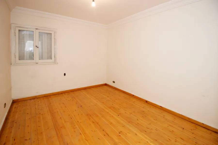 شقة للبيع 200م ستانلي (2 نمرة من البحر)