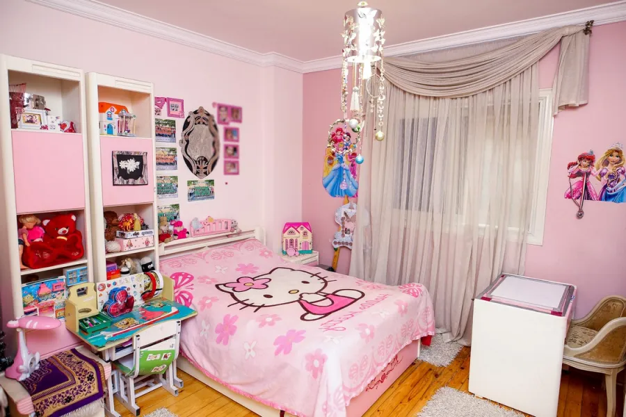 شقة للبيع 165م صافى سابا باشا (خطوات من الترام - بجوار القنصليه الروسية)