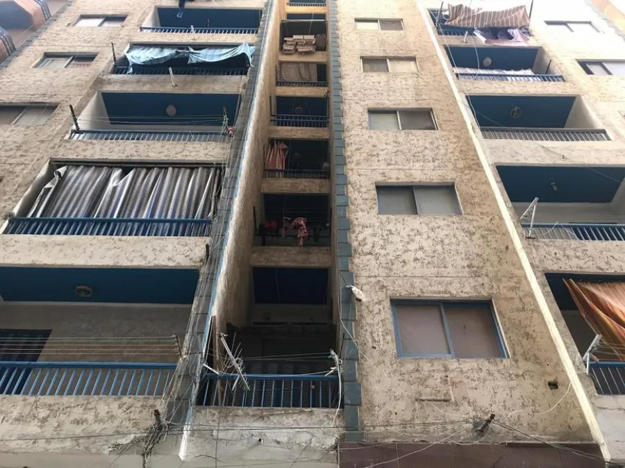 شقة للبيع 140م المندرة بحري -  ثاني نمره من البحر