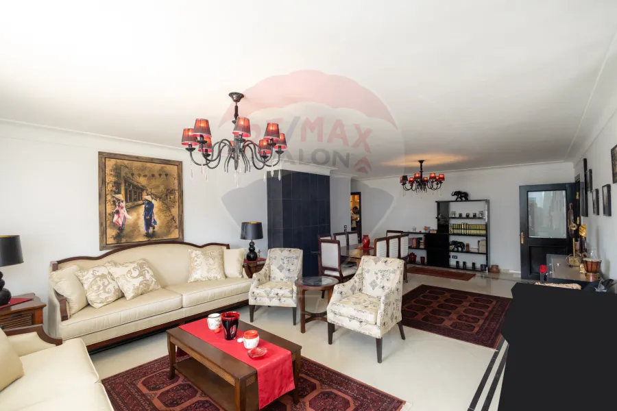 Apartment for sale 220 m Smouha (Kirosez Building)