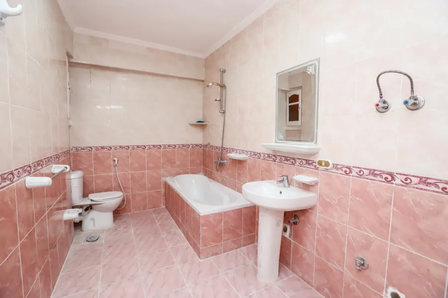Duplex Apartment For Sale 160 m Sidi Bishr ( Next to Helton )