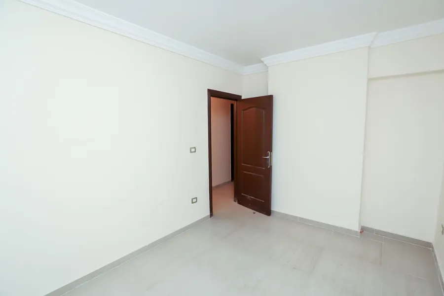 شقة للايجار 185م بولكلي (ش مصطفى كامل الرئيسي)