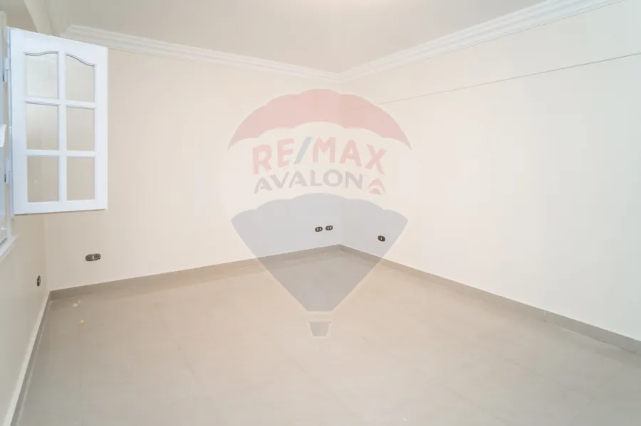 apartment for Sale 160 m Zizinia (steps from Abu Qir Street)