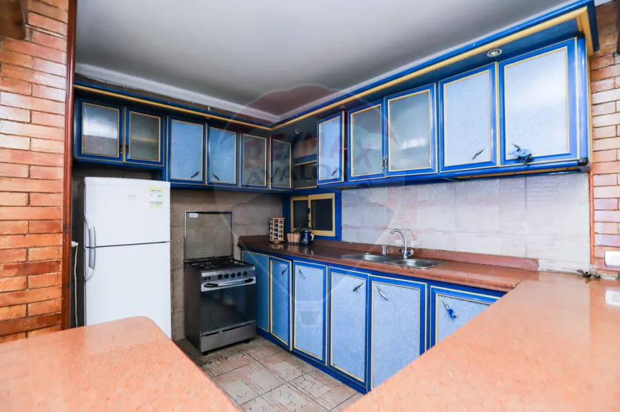 Apartment For Sale 169 m maimi