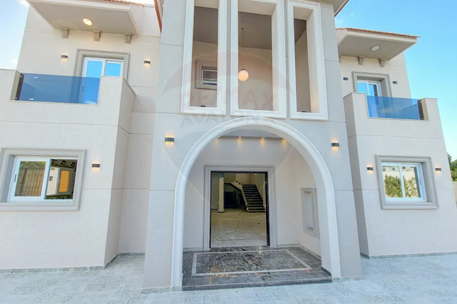 Villa For Sale 750 m King Marriout (Elrashedy St.)