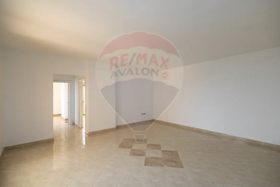 Apartment for sale 110 m El Montaza (Royal Plaza Towers)