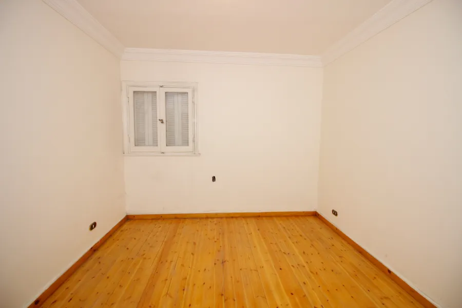 شقة للبيع 200م ستانلي (2 نمرة من البحر)