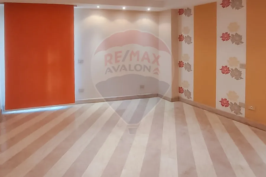 شقة اداري للايجار 80 م بحري (الجمرك)