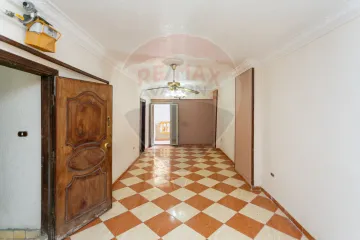 شقة للبيع 120م ميامي (ش جمال عبد الناصر)