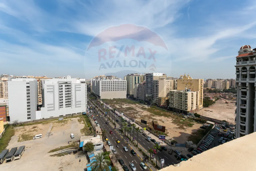 بنتهاوس للبيع 465 م + 501 روف سموحة (ش فوزي معاذ - برج اللوتس)