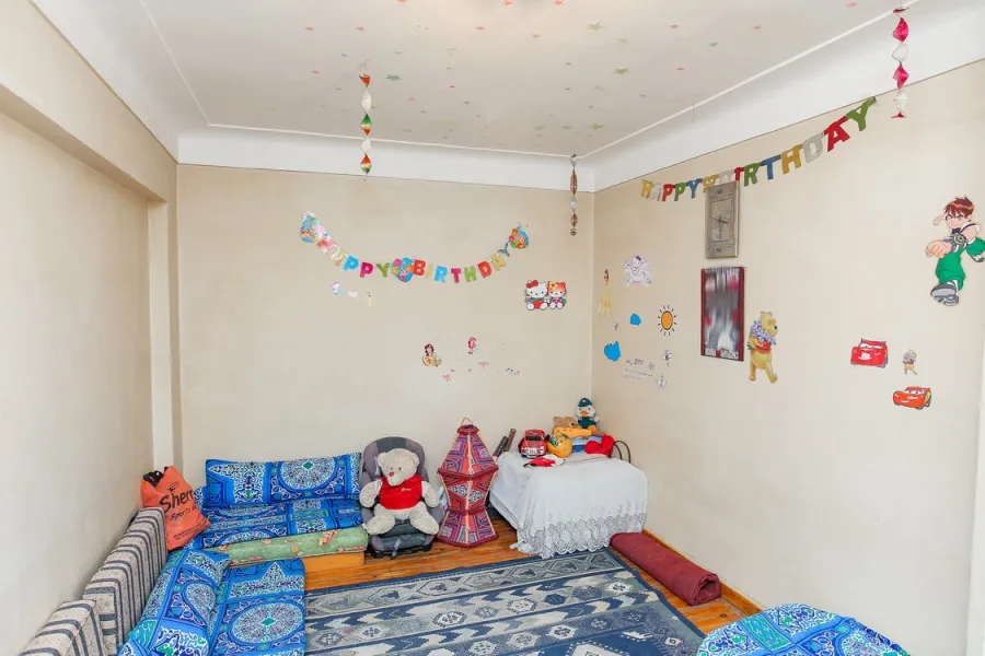 Apartment for sale 250m Roushdy (Tram Station.)