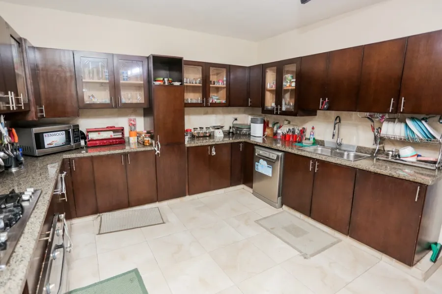 Apartment For Sale 380m Zezinia (Steps From Four Seasons)