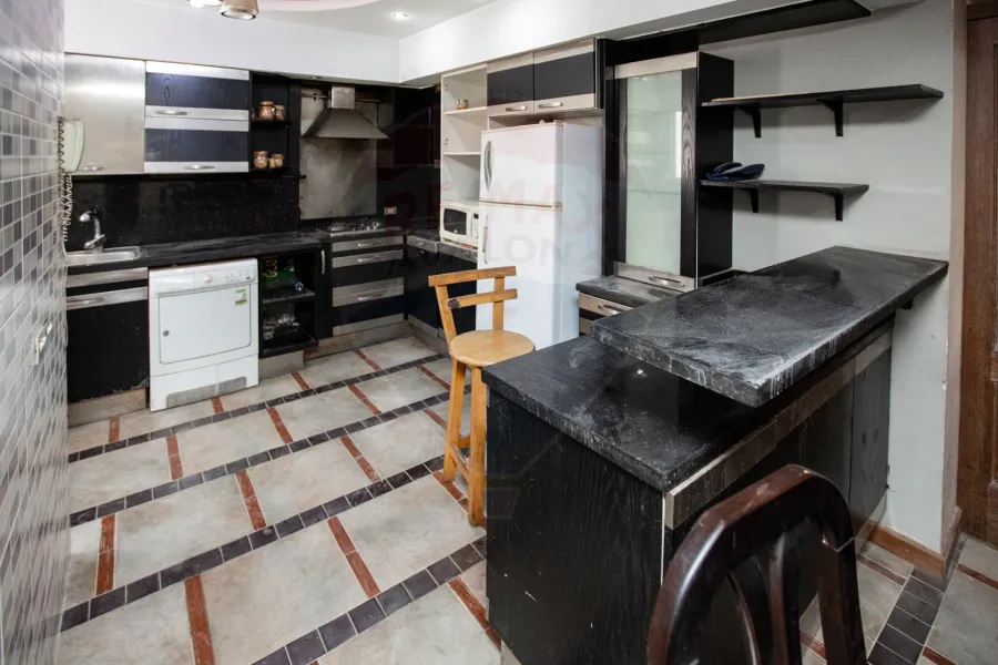 شقة للبيع 196 م سموحة (زايد ريزيدانس)