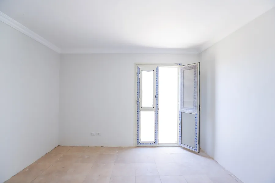 شقة للإيجار 180 م سموحة ( ابراج جرين تاورز )