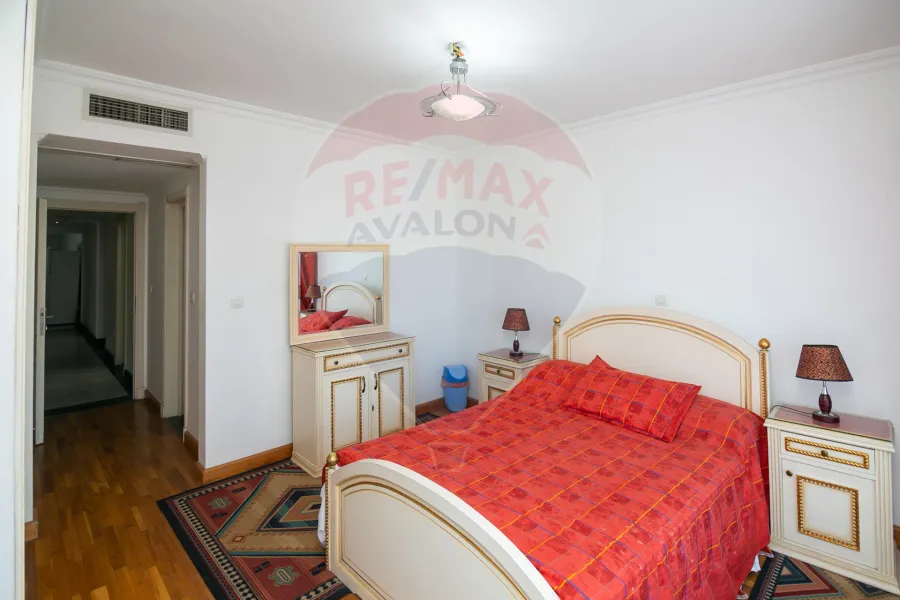 Furnished apartment for rent 270 m San Stefano (Four Seasons)