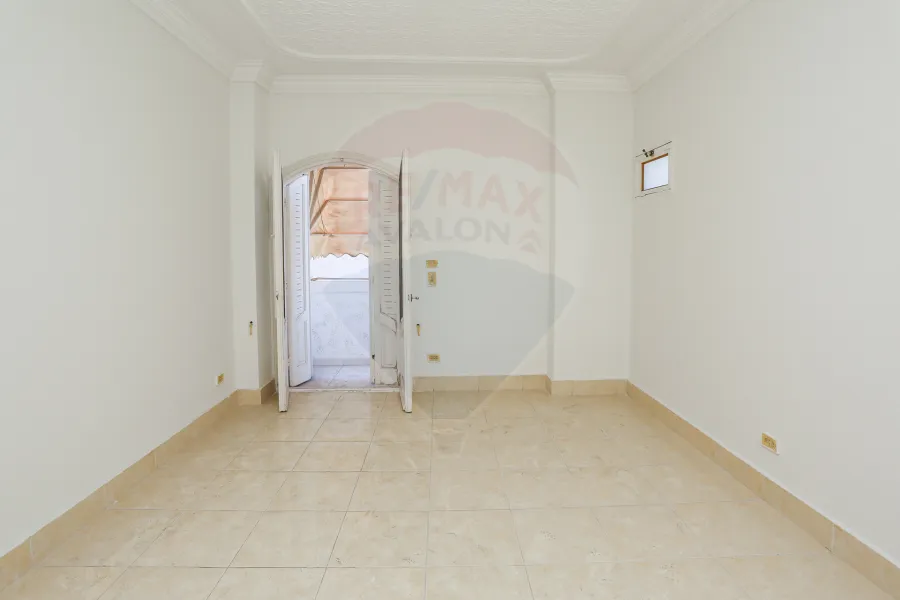 شقة للبيع 235 م وابور المياة (ش المخابرات)