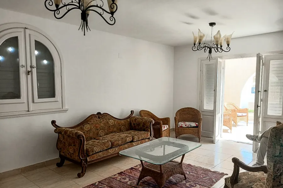 فيلا ستاند الون للبيع (قرطاج) 210 م