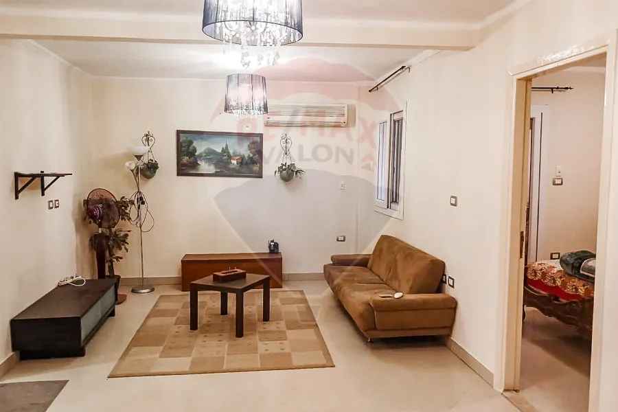 شقة للبيع 100 م وابور المياة ( متفرع من ش جلال الدين الدسوقي)