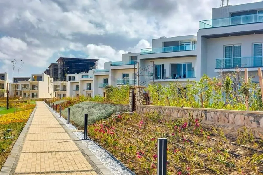 فيلا ستاند الون للبيع (مزارين - العلمين) 359 م