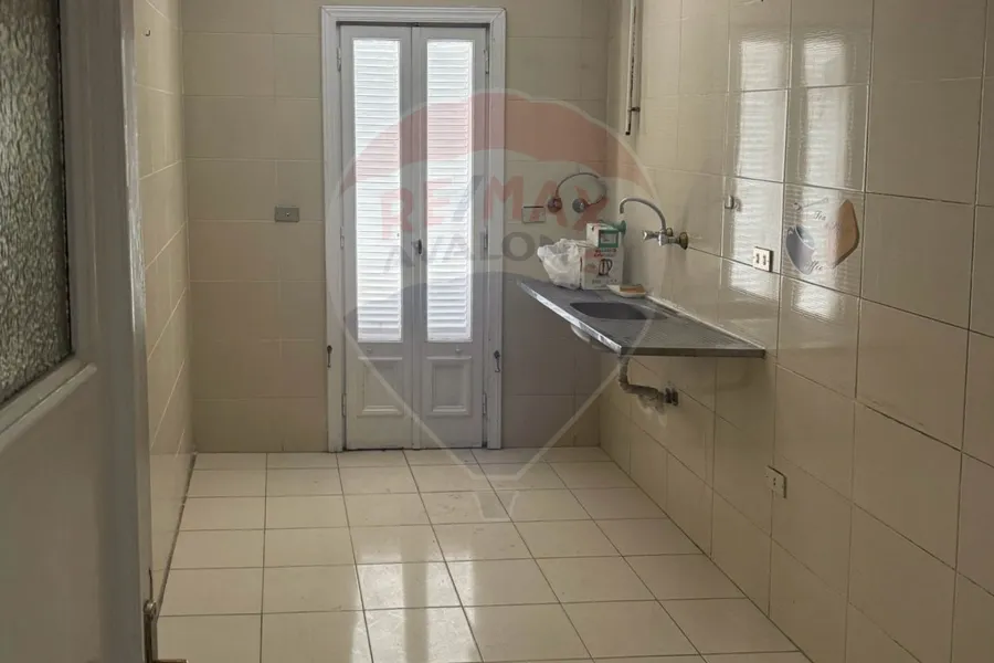 شقه للبيع 135 م رشدي ( ش سوريا )