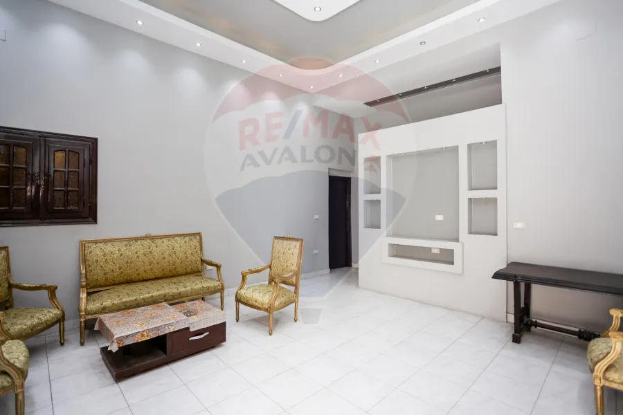 مبني كامل للبيع 400 م الازاريطة (خطوات من كلية طب الأسنان)