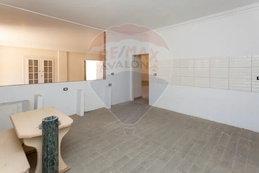 فيلا ستاند الون للبيع 855 م كينج مريوط (برج العرب)