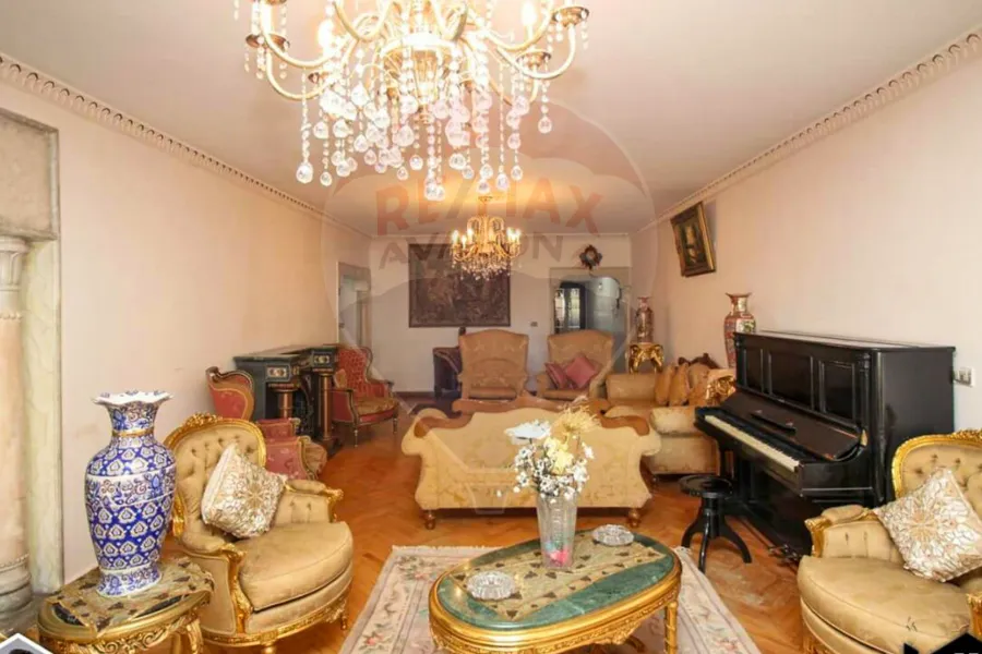 Apartment for sale 240 m Latin Settlement (Al Shalalat)