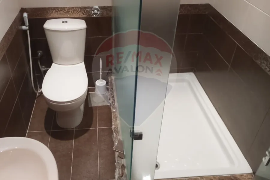 شقة اداري للايجار 80 م بحري (الجمرك)