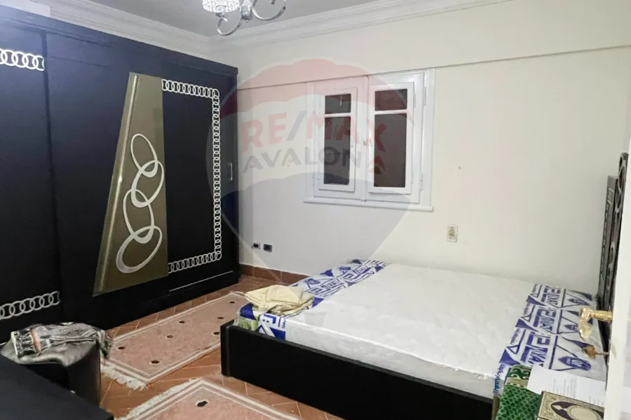 شقة للايجار المفروش 125 م سموحة (ش الهيلتون)