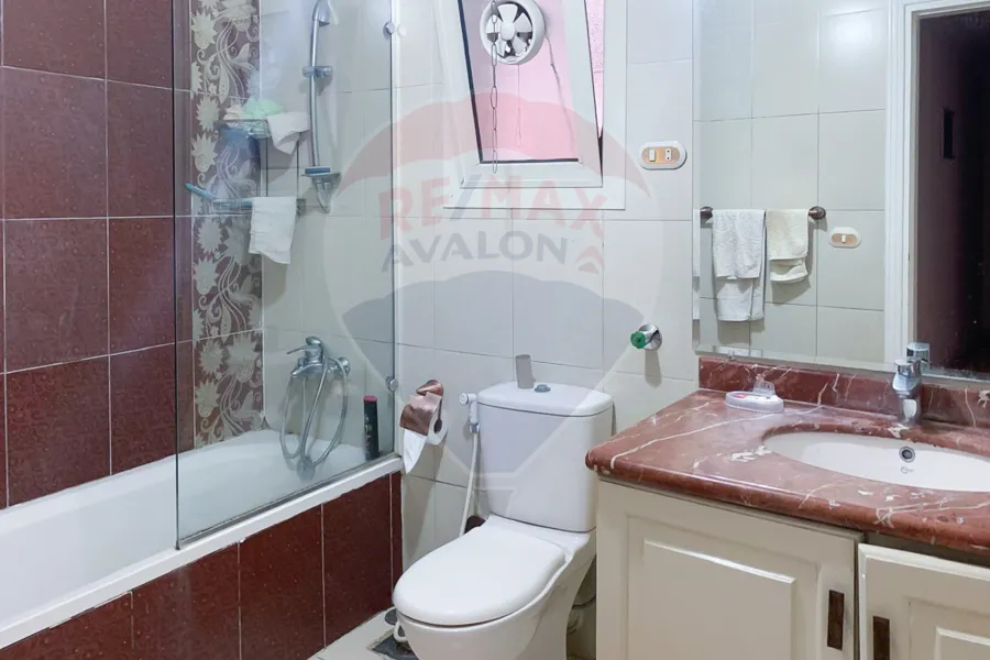 شقة للبيع 205م وابور المياه (مدينة المستقبل)