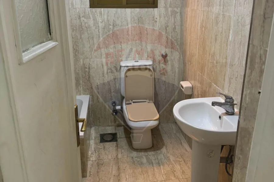 شقه للبيع 135 م رشدي ( ش سوريا )