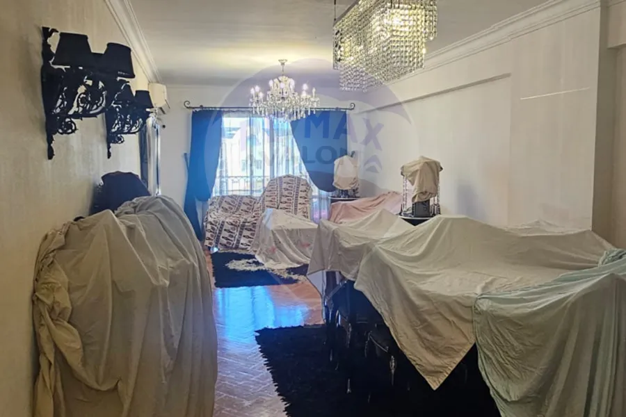 شقة للبيع 155 م رشدي (امام كبروسيز مول - عماره براند)