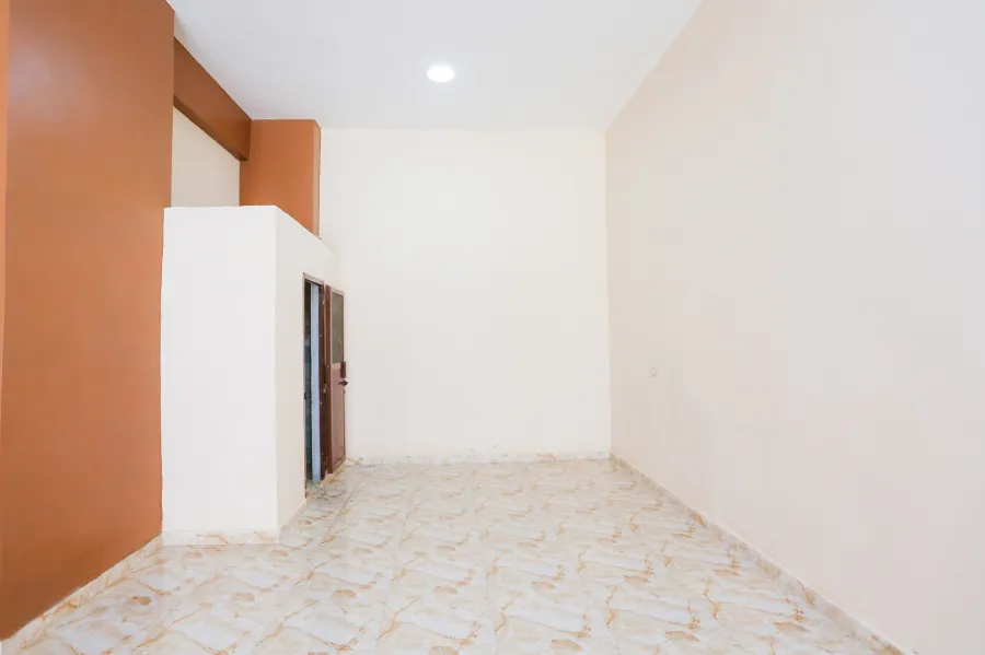 محل تجارى للبيع 85 م كرموز ( ش جامع سلطان )