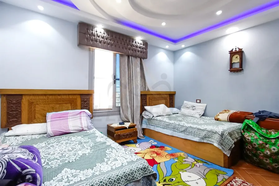 شقة للبيع 160 م رشدي (ش ابراهيم حلمي)