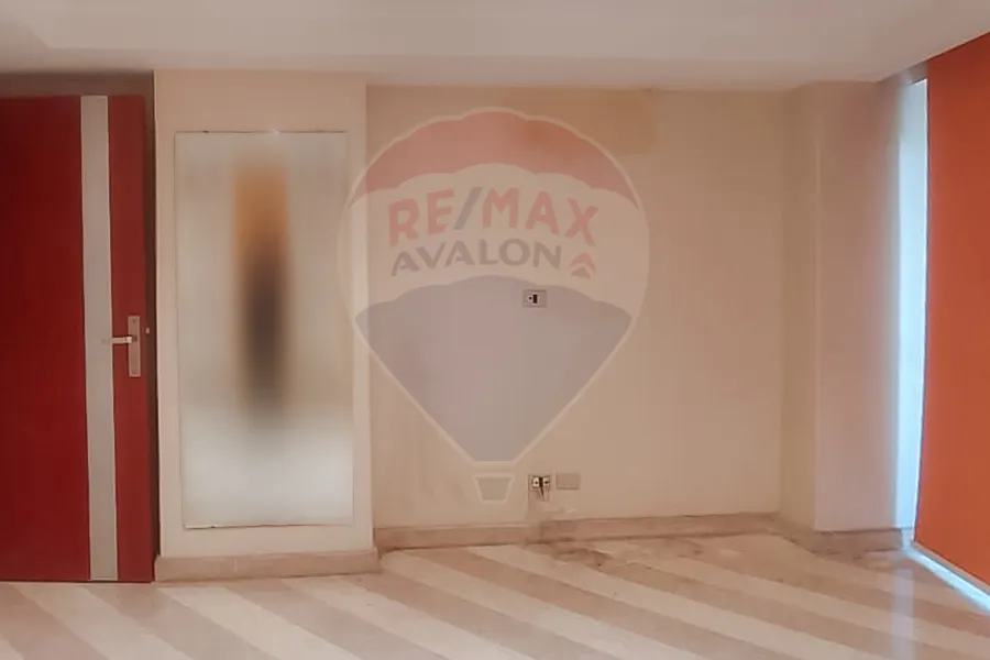 شقة اداري للايجار 80 م بحري (الجمرك)