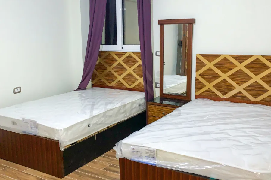 شقة للايجار المفروش 220 م سموحه (ش فوزي معاذ)