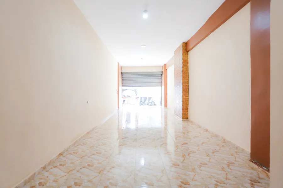 محل تجارى للبيع 85 م كرموز ( ش جامع سلطان )