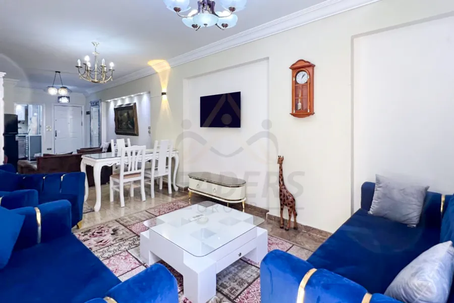 شقة للايجار المفروش 145 م سموحه (خطوات من نادى سموحة)