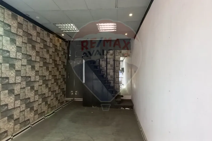 محل للبيع 30 م ميامي (خطوات من ش جمال عبد الناصر)